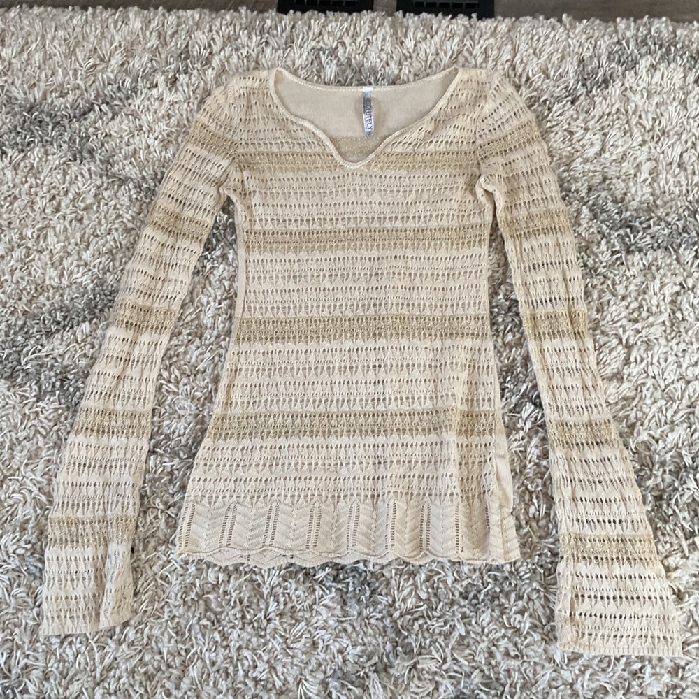 Absolutely Creative Worldwide Beige Gold Metallic‎ Knit V-Neck Sweater Small